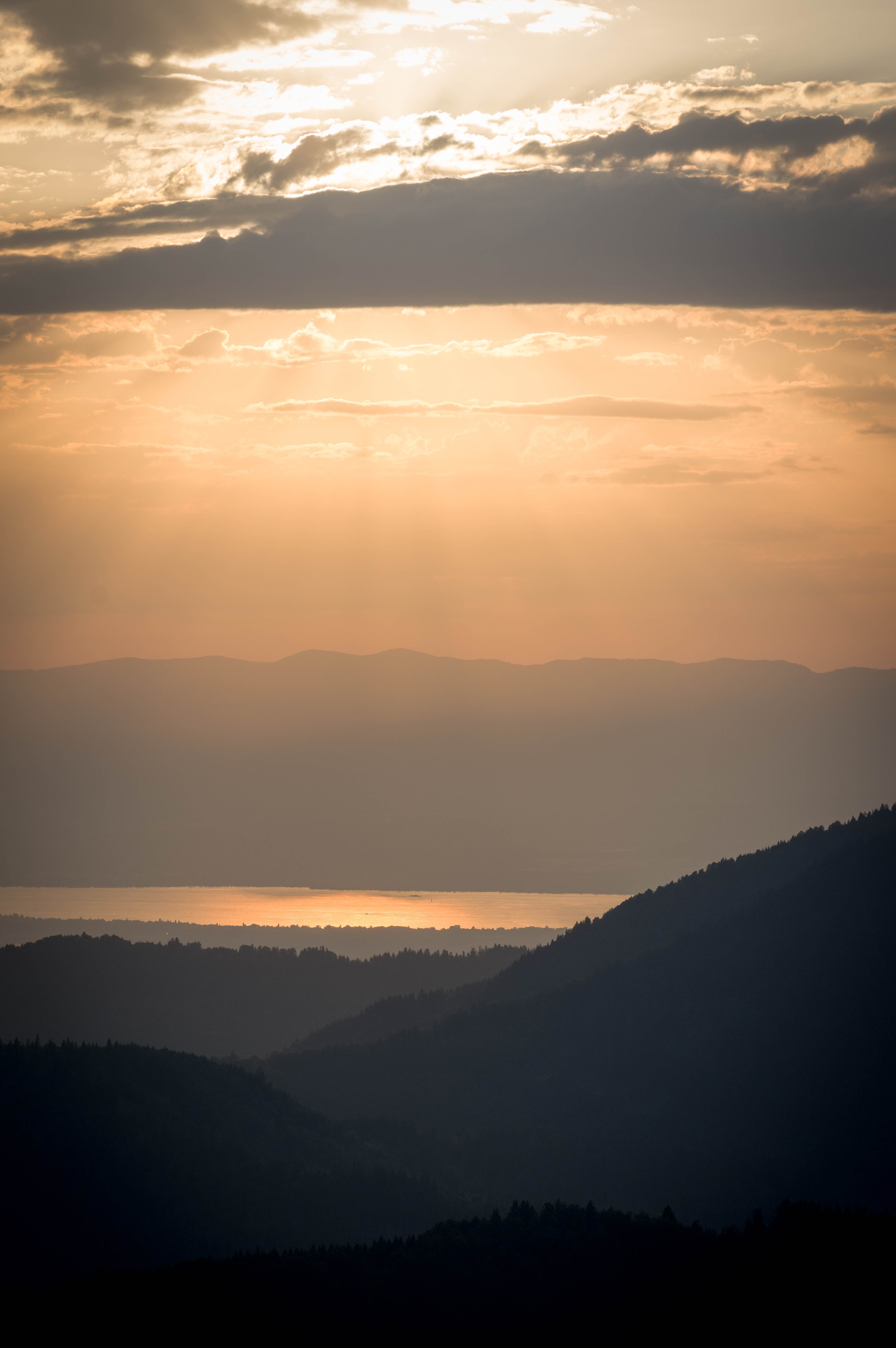 Couché de soleil sur le Léman (?)