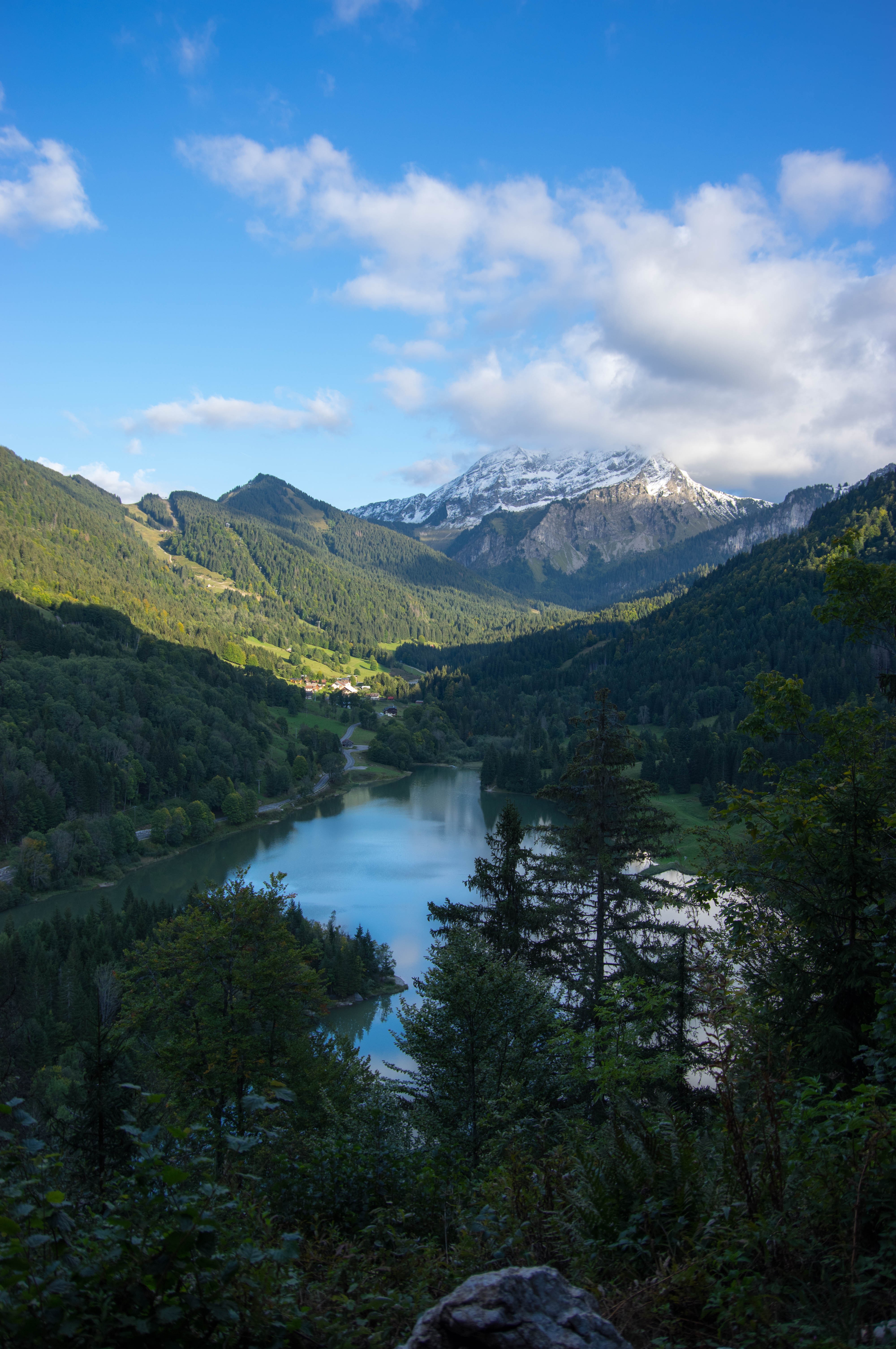 Roc d'Enfer et lac de Vallon